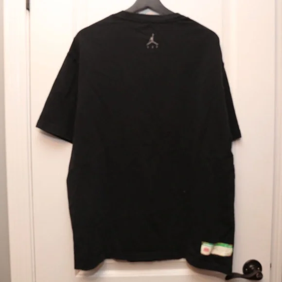 Nike Air Jordan x J Balvin Black Shirt - Picture 4 of 6